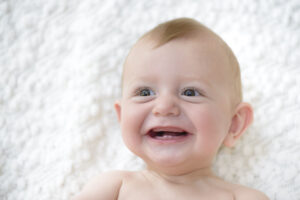infant tooth eruption
