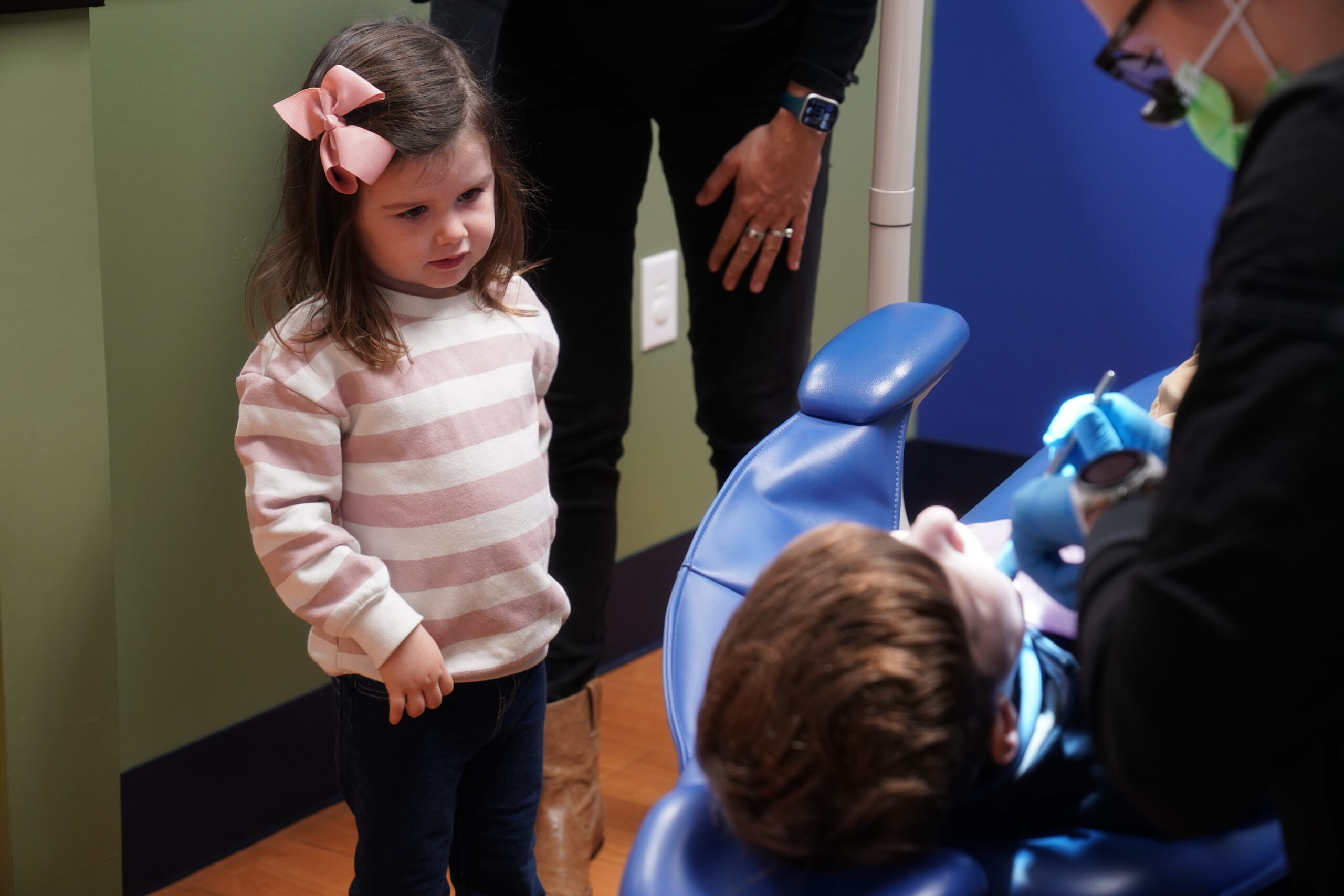 Helping Kids Feel Brave at the Dentist: Age-by-Age First Visit Prep Tips
